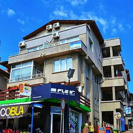 Petrovi بيت ضيافة سوزوبول