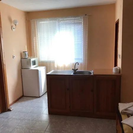 Petrovi سوزوبول