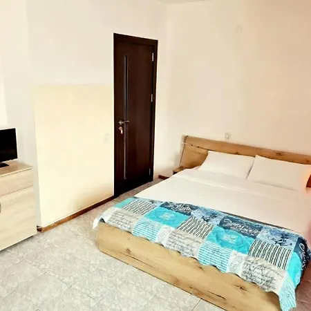 Petrovi Affittacamere 3*
