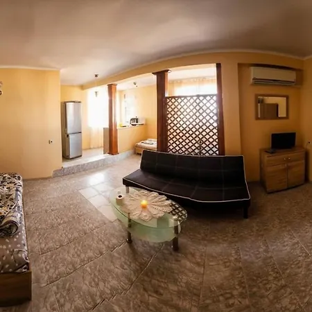 بيت ضيافة Petrovi 3*